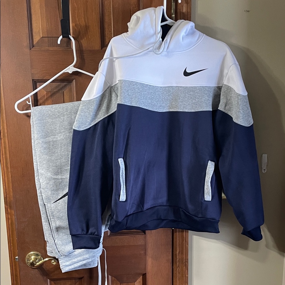 ** 2 piece! Navy and Gray Hoodie with Sweatpants. Hoodie with pockets. L/XL